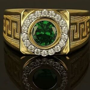 Elegant Gold and Green Gemstone Ring